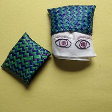 Pañuelo con Bordado y Deshilado. Bordado projeto de Carolina Garza Gallardo - 01.08.2018