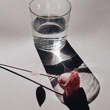Sensibilidad de la luz y la sombra. Un progetto di Creatività, Fotografia e Fotografia artistica di Claudia Lorente Vercet - 31.03.2019