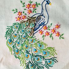 PAVO REAL con diversas puntadas. Embroider project by Edith García Pérez - 04.19.2019