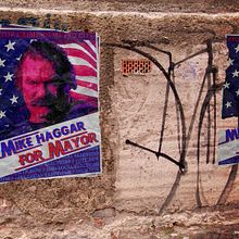 Final Fight Elections Poster. Un progetto di Creatività, Design di poster , Graphic design, Illustrazione vettoriale, Lettering, Ritocco fotografico, Tipografia e Videogiochi di Entebras - 19.04.2019