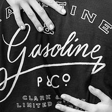 GASOLINE. Een project van  Ontwerp, Webdesign, Fotografie, Artistieke fotografie y Modefotografie van Ana Sánchez Rivas - 20.04.2019