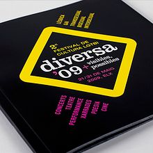 Comunicación Festival LGTBI «Diversa'09». Poster Design, Graphic Design, Events, and Advertising project by Cristian Alberola+García - 04.30.2019