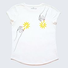 Estampado textil: serigrafía | Crisálida Designer. Un proyecto de Bellas Artes, Creatividad, Diseño de moda, Estampación y Fotografía de moda de Ora Labora Studio - 02.04.2019