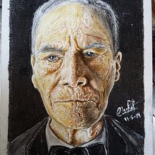 Mi Proyecto del curso:  Retrato realista con lápices de colores. Un progetto di Belle arti, Disegno, Disegno a matita, Disegno artistico, Disegno di ritratti e Disegno realistico di eepg1989_ - 11.05.2019
