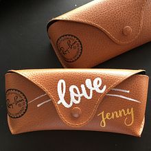 Ray Ban. Un proyecto de Caligrafía y Dibujo artístico de Marianna Rezk Timcke - 17.09.2018