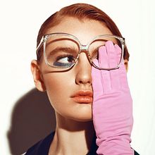 éditorial de mode. Un projet de Photographie, Photographie artistique, Photographie de studio, Photographie de mode, Photographie de portrait, Photographie numérique , et Éclairage photographique de Nicolás Cuenca - 20.05.2019