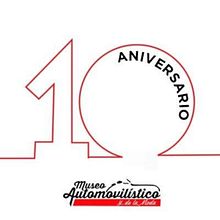 Firma 10 aniversario del Museo Automovilístico y de la Moda. Un proyecto de Br, ing e Identidad, Diseño y Diseño de logotipos de Carmen Caballero- Bonald Ruiz - 05.06.2020