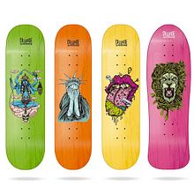Cruzade Skateboards - Gráficos Tablas 2019. Un proyecto de Diseño gráfico e Ilustración tradicional de Marcos Cabrera - 06.06.2019