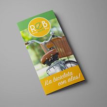 REB - Rural Electric Bike. Un progetto di Design di poster  e Design editoriale di Roger Pla Ramos - 08.08.2018