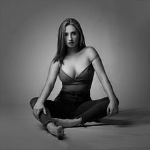 Mi Proyecto del curso: Fotografía de estudio: la Iluminación como recurso creativo. Fashion Photograph, Portrait Photograph, and Photo Retouching project by Jonnathan Valencia Gaspar - 06.10.2019