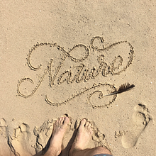 Letterings con amor. Un proyecto de Caligrafía, Dibujo, Dibujo a lápiz, Diseño, Lettering, Pintura, Pintura a la acuarela, Redes Sociales y Tipografía de Chisko Romo - 19.06.2019