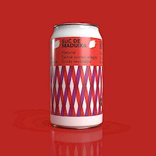 Diseño de lata para zumo de fresa. Un proyecto de 3D, Br, ing e Identidad, Diseño gráfico y Packaging de jordi ferrandiz - 19.06.2019
