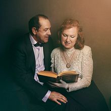 Mi extraña familia. Un proyecto de Fotografía artística y Fotografía de retrato de Inés Valencia - 08.07.2019