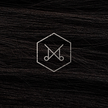 Mercedes Bermejo. Un proyecto de Br, ing e Identidad, Diseño de logotipos y Diseño gráfico de Artídoto Estudio - 08.07.2019