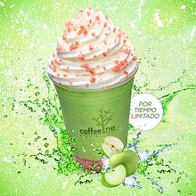Frappé manzana verde. Un proyecto de Dirección de arte, Diseño de iluminación, Fotografía gastronómica y Retoque fotográfico de Ernesto López (Alkimia) - 16.07.2019