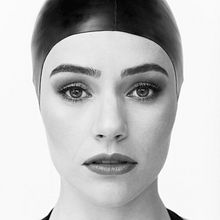 Sofia Gomez/apneista para Revista Nueva  Ein Projekt aus dem Bereich Fotografie, Artistische Fotografie, Studiofotografie, Modefotografie und Porträtfotografie von Ricardo Pinzón Hidalgo - 22.07.2019