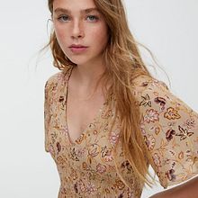 Pull&Bear için Chints . % Carola Sol tarafından hazırlanan Yaratıcılık, Tasarım, Grafik Tasarım, Baskı, Geleneksel illüstras, Ve on projesi - 07.22.2019