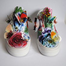 Vans Classic & Santiago Ein Projekt aus dem Bereich Bildende Künste, Collage, Kreativität, Zeichnung, Kartonmodellbau, Malerei und Aquarellmalerei von Josefina Jiménez - 30.07.2014