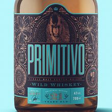 PRIMITIVO :: Wild Scotch Whiskey Ein Projekt aus dem Bereich Design, Zeichnung, Kunstleitung, Traditionelle Illustration und Verpackung von Emi Renzi - 10.05.2019