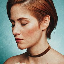 Mi Proyecto del curso: Retoque fotográfico de moda y belleza con Photoshop. Un progetto di Fotografia di ritratto di Andres Aguilar - 21.08.2019