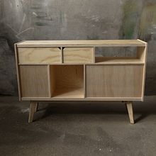 Mueble Audio. Arts, Crafts, Furniture Design, Making, and Product Design project by Patricio Ortega (Maderística) - 08.22.2019