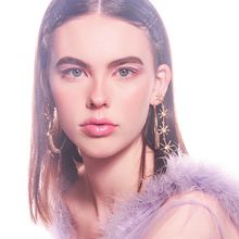 Revlon / TFS MAGAZINE. Fashion Design, Photograph, Studio Photograph, Fashion Photograph, and Portrait Photograph project by Alan Narvaez Navarrete - 08.27.2019