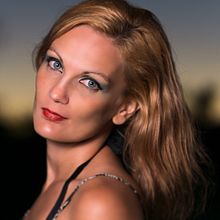 Mi Proyecto del curso: Retoque fotográfico de moda y belleza con Photoshop. Un proyecto de Fotografía de Julio Carlos Díaz Padrón - 01.09.2019