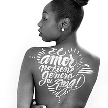 Body paint Libro - Mi campo de Batalla de Juliana Ladrón de Guevara. Fine Arts, Calligraph, Concept Art, Creativit, Artistic Drawing, Art Direction, Design, Tattoo Design, Graphic Design, Fine-Art Photograph, and Watercolor Painting project by TECK24 - 09.08.2019