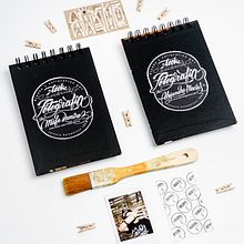Libretas . Calligraph, Concept Art, Creativit, Drawing, Art Direction, Design, Graphic Design, Photograph, Fine-Art Photograph, Product Photograph, Lettering, T, and pograph project by TECK24 - 09.08.2019