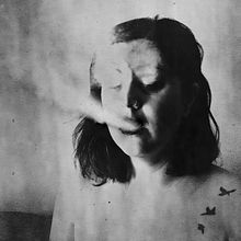 The leak. Un proyecto de Fotografía, Fotografía artística, Fotografía de retrato y Fotografía digital de Inés Valencia - 23.09.2019