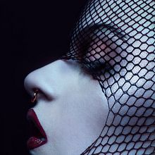 The life and death of a rising star. Fotografia, Fotografia artística, e Fotografia de moda projeto de Nobody Studio - 20.01.2018