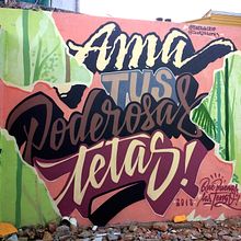 Mural "Que buenas las tengo". Street Art, Calligraph, Creativit, Design, Graphic Design, Lettering, Painting, T, and pograph project by TECK24 - 09.26.2019