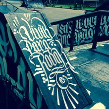 Rampa. Een project van  Urban art, Kalligrafie,  Creativiteit,  Ontwerp, Grafisch ontwerp,  Belettering, Schilderij, T y pografie van TECK24 - 26.09.2019