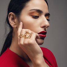 Mi Proyecto del curso: Retoque fotográfico de moda y belleza con Photoshop. Un proyecto de Fotografía de estudio, Fotografía de moda, Fotografía de retrato y Retoque fotográfico de Martín Rojas - 27.09.2019