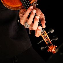 Ara Malikian . Photograph, Fine-Art Photograph, Portrait Photograph, and Digital Photograph project by Eva Rodríguez - 10.07.2019