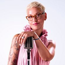 Vimax Portugal. Un progetto di Cop, writing, Creatività, Direzione artistica e Pubblicità di Germán Riu - 10.10.2019