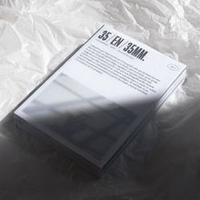 35/ EN / 35MM. — Redaktionelles Design Ein Projekt aus dem Bereich Logodesign, Verlagsdesign und Fotografie von azul recreo - 23.10.2019