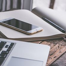 Curriculum Vitae . Projekt z dziedziny Cop, writing, Marketing treści, Marketing c, frow i Portale społecznościowe użytkownika Katy Ojeda - 29.10.2019