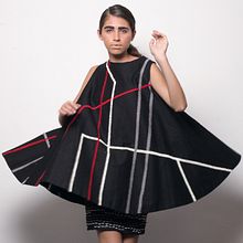 Vería /2014/ Proyecto que hice en la universidad CENTRO con el que me inicié en el bordado a mano. Se presentó en el Premiere Vision de São Paulo y su versión en organdí blanco en la CDMX en el museo Franz mayer dentro del festival ASVOF. . Artesanato, Bordado, e Design de moda projeto de Ofelia & Antelmo - 09.10.2014