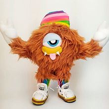 Mi Proyecto del curso: Textile Toys: diseño y creación de personajes en tela. Bitterbichos. Un proyecto de Artesanía, Bellas Artes, Bordado, Costura, Creatividad, Diseño de personajes y Diseño de producto de Adrián Álvarez Sánchez - 12.11.2019