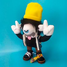 Mi Proyecto del curso: Textile Toys: diseño y creación de personajes en tela. Bitterbichos. Un proyecto de Arte urbano, Artesanía, Costura, Creatividad, Diseño de juguetes y Diseño de personajes de Adrián Álvarez Sánchez - 12.11.2019