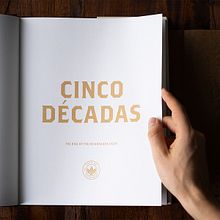 Cinco Décadas. Art Direction, and Editorial Design project by Pupila - 11.12.2019