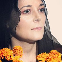El vacío, la tristeza, preocupación, soledad que dejan en mí el fallecimiento de seres queridos. Fine-Art Photograph, Portrait Photograph, Digital Photograph, Outdoor Photograph, and Photographic Lighting project by Aehleane Sepulveda - 11.15.2019