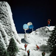 Viaje hacia los misterios del mundo a través de nuestros paisajes en miniatura para la revista EME #7. Product Photograph, Creativit, Art Direction, Stor, and telling project by Låpsüs | Contenido Visual - 11.05.2019