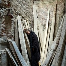 ACRÓNIMO . Un progetto di Direzione artistica, Fashion design e Fotografia di moda di Ximena Corcuera - 01.12.2019