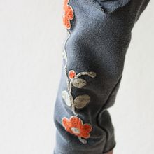 Bordado sobre chaqueta de punto. Projekt z dziedziny  Haft użytkownika Abril Millán - 27.11.2019
