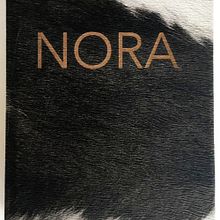 Mi Proyecto del curso: Fotolibro "NORA". Projekt z dziedziny  Sztuki piękne, Concept art,  Introligatorstwo, Fotografia, Fotografia art, st i czna użytkownika Carlos Bernal Iglesias - 31.01.2020