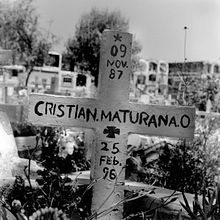 "C.M./C.M. (Yo es Otro)" Serie que a través de la construcción de un universo de homónimos al autor, pone en valor al trabajo como elemento de identidad.. Un proyecto de Fotografía de retrato de Cristian Maturana Ortiz - 10.07.2008