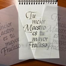 Primer afiche con itálicas. Un progetto di Calligrafia di fmaymar - 22.12.2019