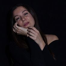 Mi Proyecto del curso: Dirección de modelos para fotografía. Photograph, Fine-Art Photograph, Studio Photograph, and Portrait Photograph project by Aehleane Sepulveda - 12.28.2019